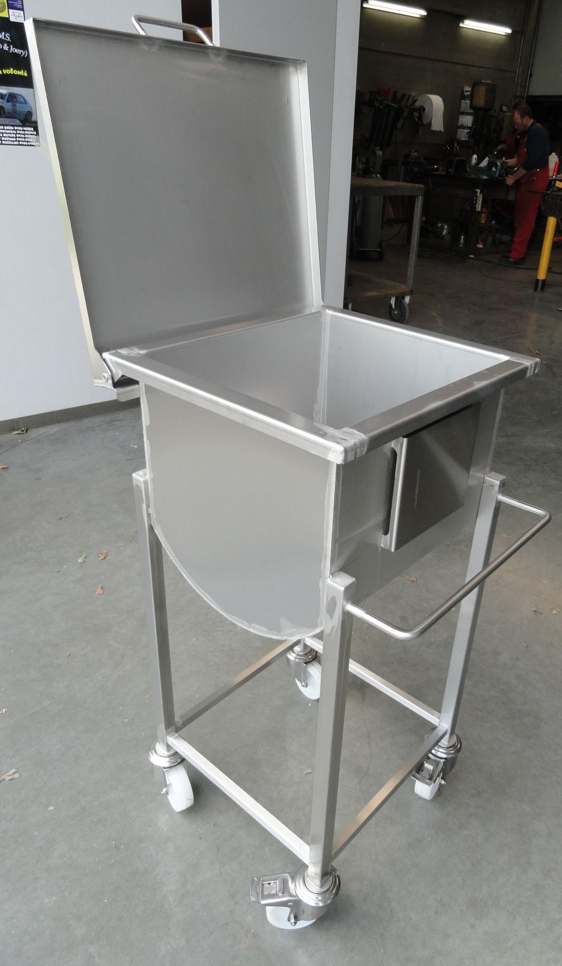 Industrie - Schepbak op wielen - Inox