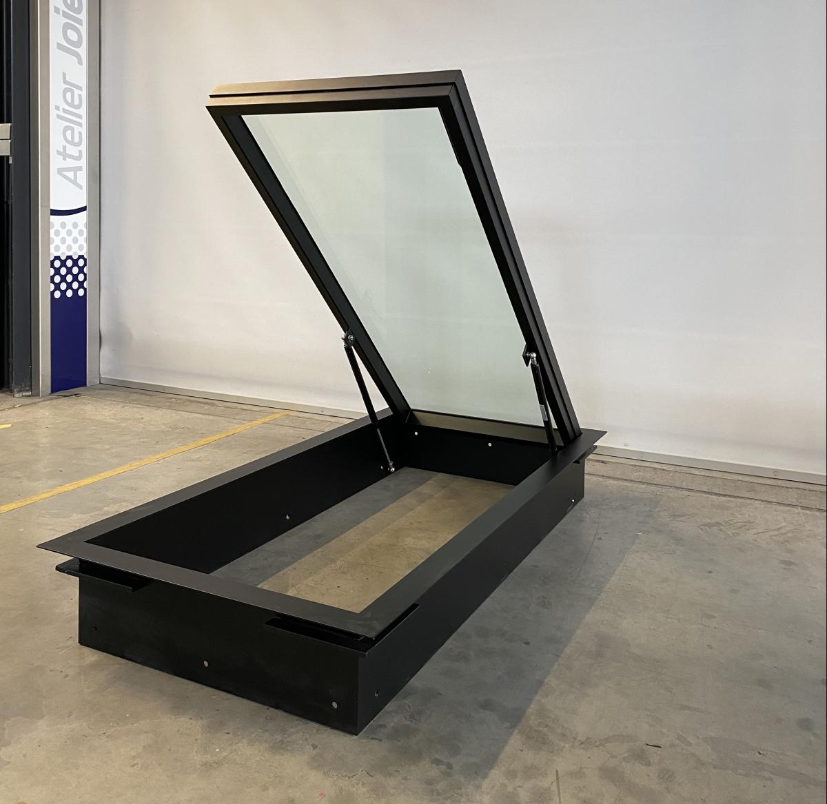 0034410 Kelderluik - Glas - Inox gelakt - Manueel - Binnen
