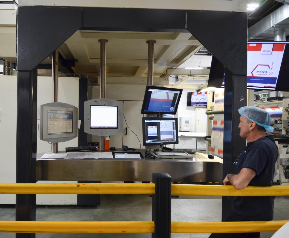 Industrie - Tafels en onderstellen - Zwevend bedieningsgeheel - Inox