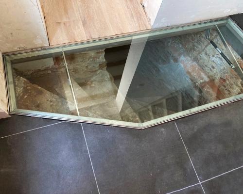 0031631 Kelderluik - Glas - Inox - Manueel - Binnen - A-typische vorm