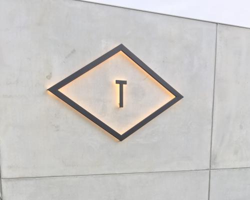 Belettering - Buiten - Logo - Led - Inox gelakt