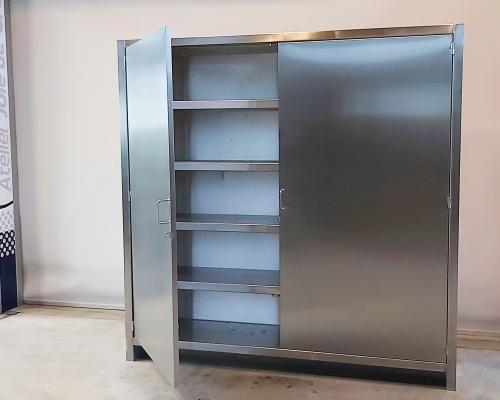Opbergen - Kast - Dubbele deur - Legbanken - Inox