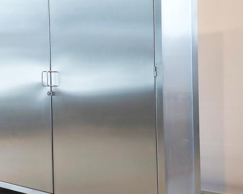 Opbergen - Kast - Dubbele deur - Legbanken - Inox