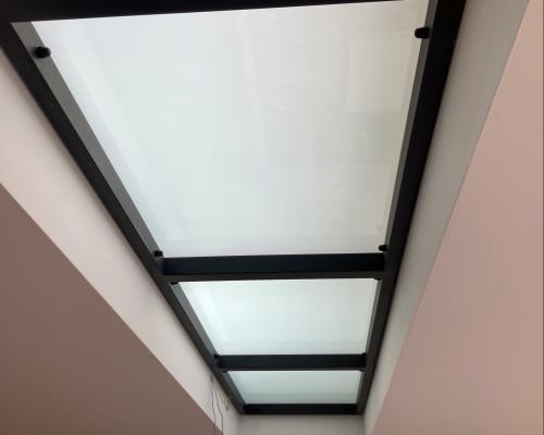 Passerelle - Glazen platform - Inox gelakt - Opaal glas