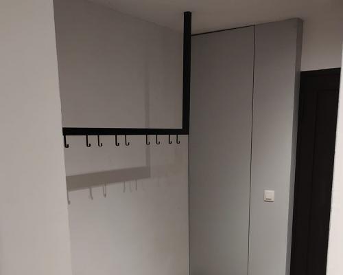 Opbergen - Vestiaire - Kledijbaar en kledijhaken - Staal gelakt