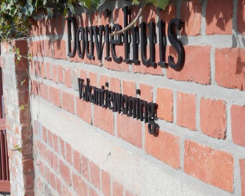 gelakte stalen belettering