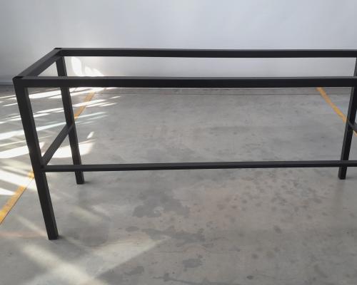 Tafels en onderstellen - Onderstel bartafel - Onderstel etalage tafel - Staal gelakt