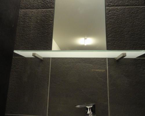 Opbergen - Legbank badkamer - Inox - Opaal glas