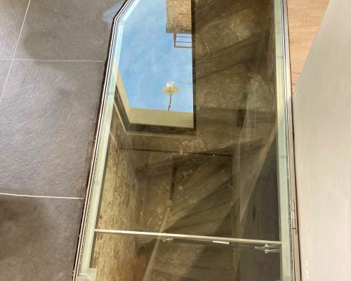 0031631 Kelderluik - Glas - Inox - Manueel - Binnen - A-typische vorm