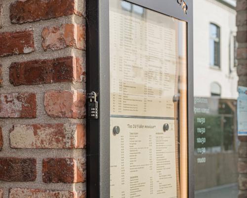 Toebehoren horeca - Menuhouder - Menukast - Inox gelakt