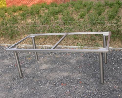 Tafels en onderstellen - Onderstel eettafel - Inox rechtlijnig geborsteld