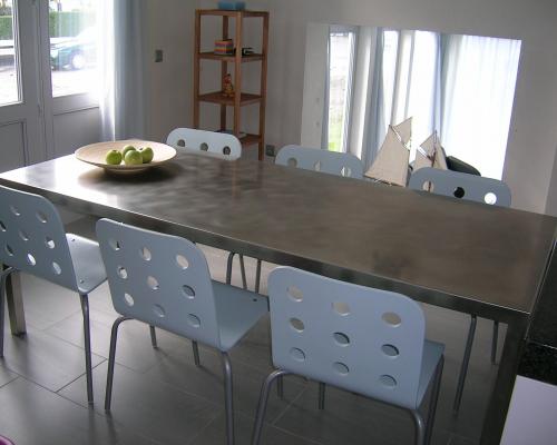 Tafels en onderstellen - Eettafel - Inox rechtlijnig geborsteld